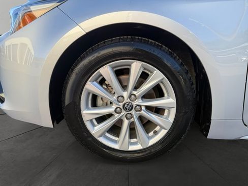 Used 2025 Toyota Corolla SE FWD image 9