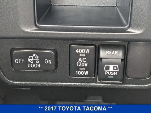 Used 2017 Toyota Tacoma TRD Off-Road AWD/4WD image 26