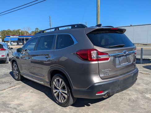 Used 2022 Subaru Ascent Limited image 6