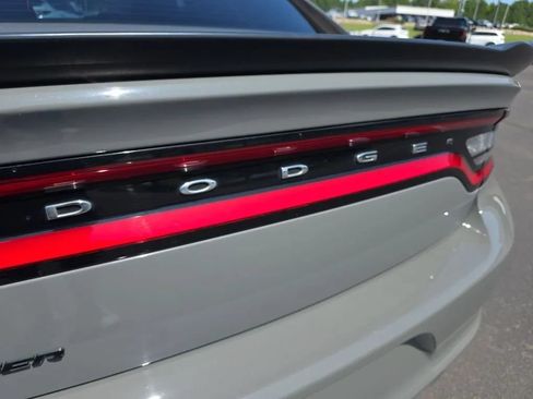 Used 2017 Dodge Charger SXT w/ Blacktop Package RWD image 10