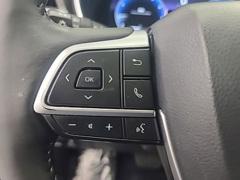 Used 2025 Toyota Highlander Platinum AWD/4WD image 34