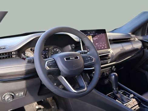 Used 2022 Jeep Compass Altitude image 10