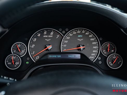 Used 2012 Chevrolet Corvette Convertible w/ 2LT Preferred Equipment Group image 19