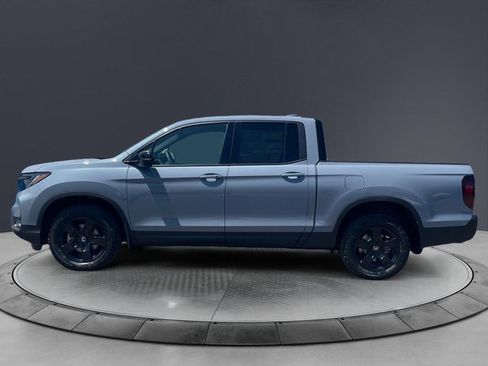 New 2026 Honda Ridgeline Black Edition image 2