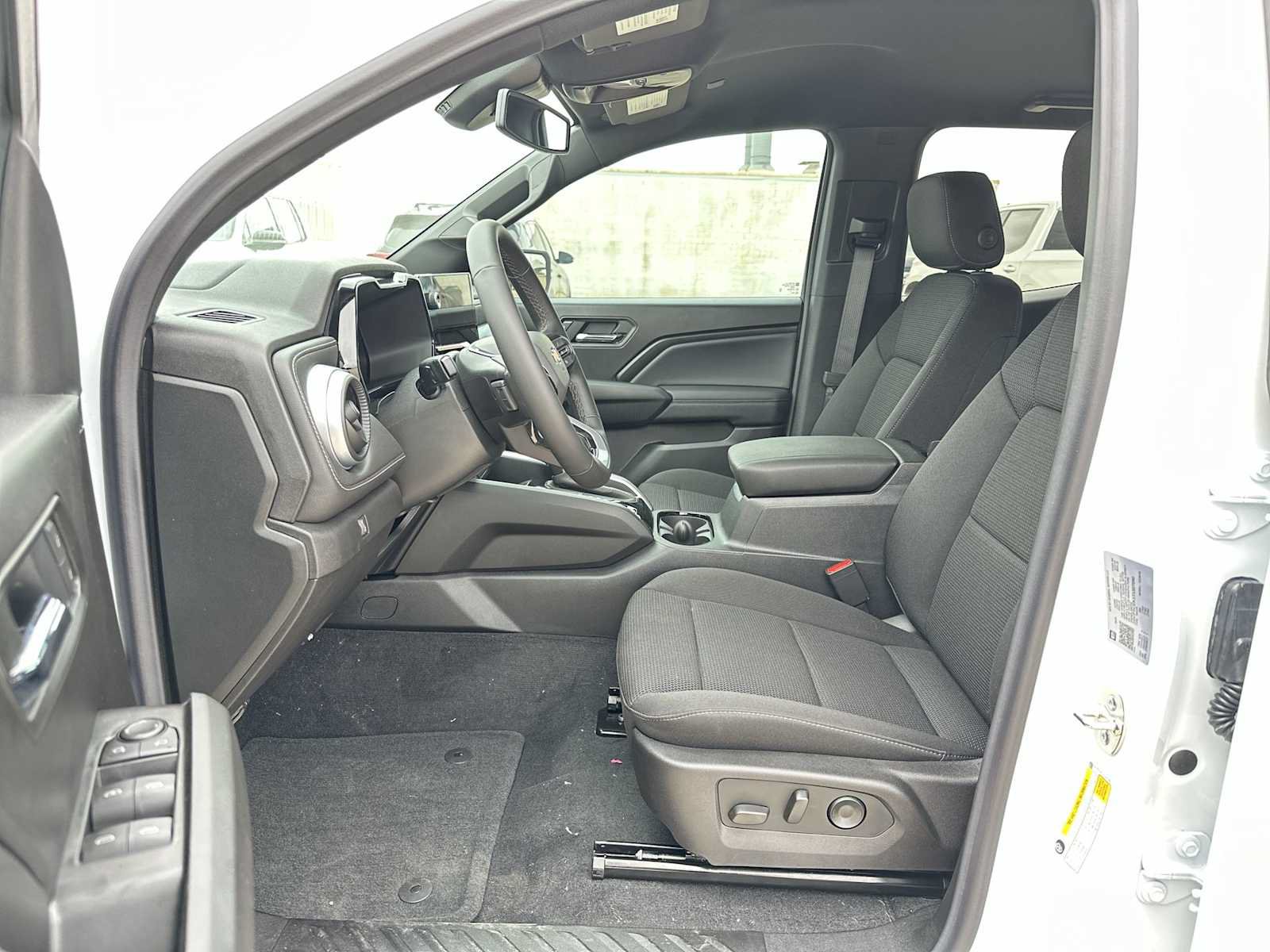 New 2026 Chevrolet Colorado LT RWD image 10