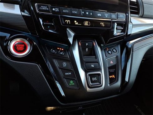 Used 2023 Honda Odyssey Elite image 12