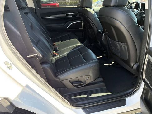 Used 2022 Kia Telluride EX image 15