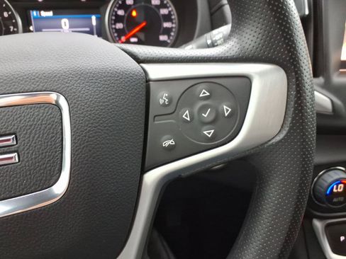 Used 2023 GMC Terrain SLE w/ Driver Convenience Package FWD image 22