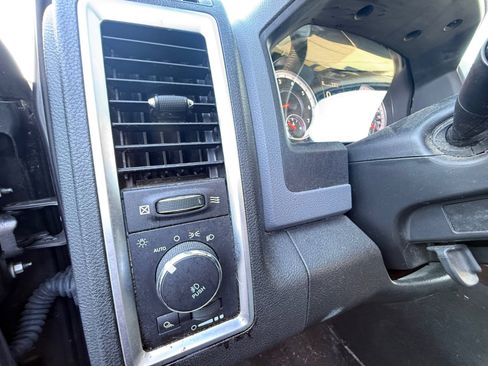 Used 2015 RAM 1500 Big Horn AWD/4WD image 19