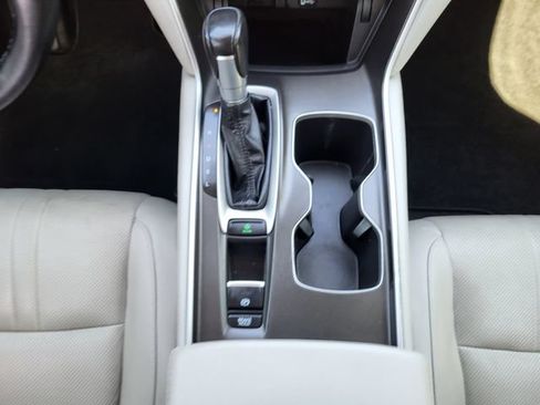 Used 2018 Honda Accord EX-L image 19