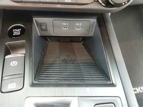 New 2026 Nissan Kicks SV image 27