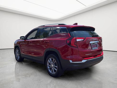 Used 2023 GMC Terrain SLT AWD/4WD image 30