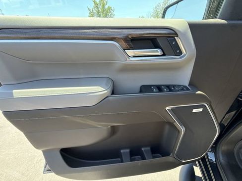 Certified 2024 Chevrolet Silverado 1500 LT Trail Boss w/ Convenience Package II AWD/4WD image 21
