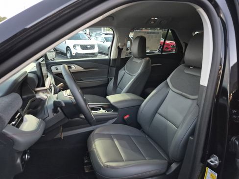 New 2025 Ford Explorer Active w/ Active Comfort Package image 10