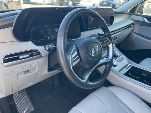Used 2024 Hyundai Palisade SEL image 17