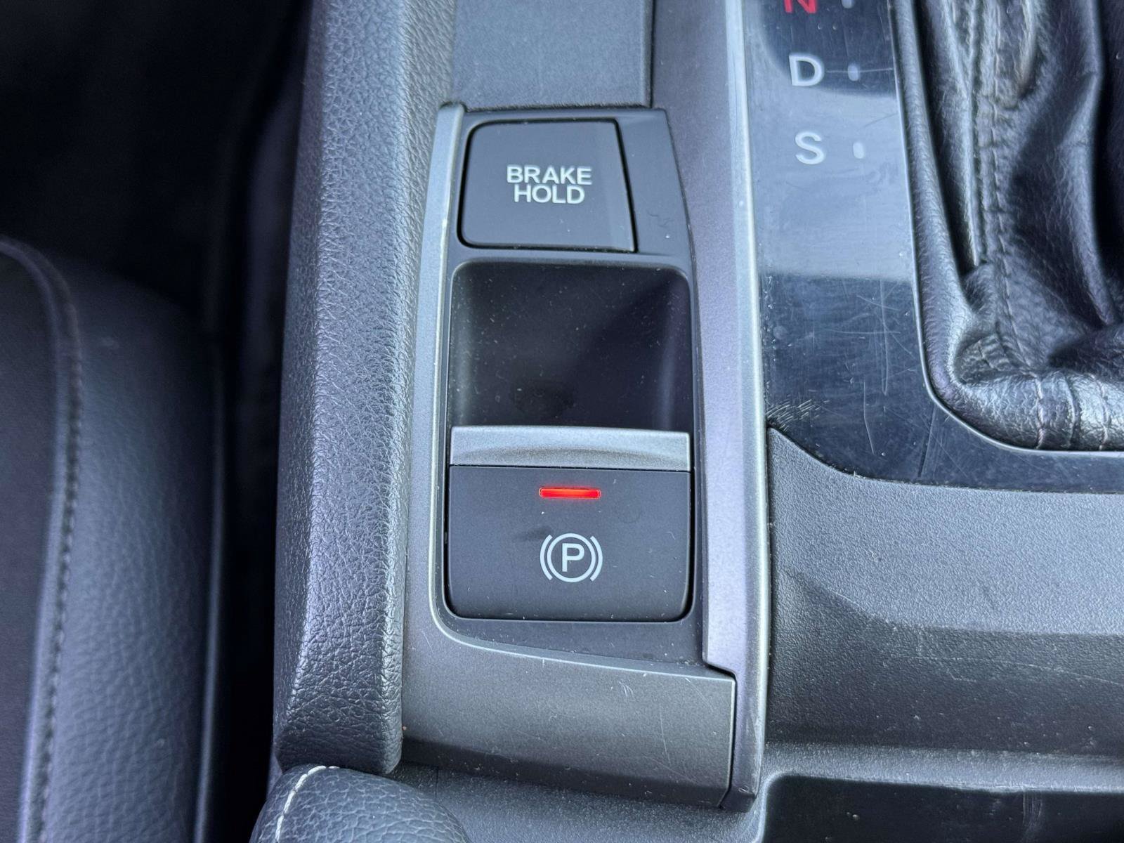 Used 2020 Honda Civic Sport image 6