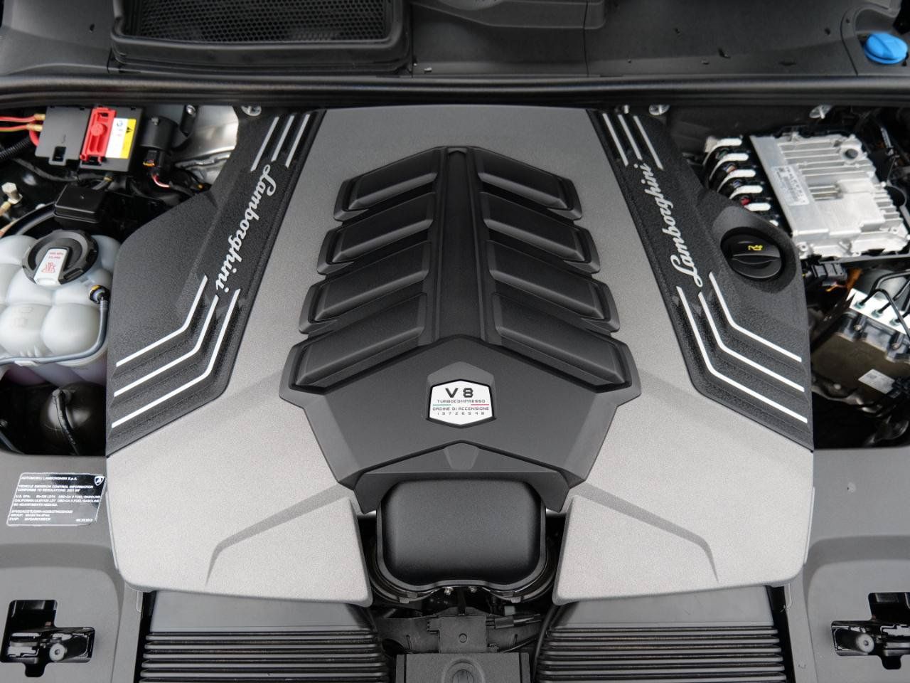 Used 2021 Lamborghini Urus AWD/4WD image 54