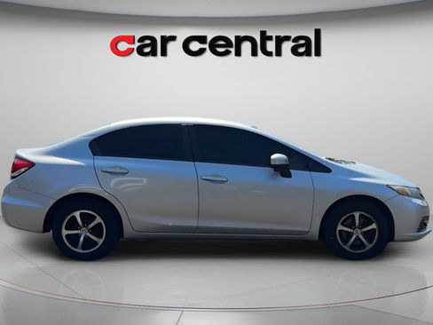 Used 2015 Honda Civic SE image 6
