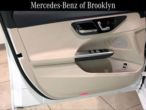 Certified 2025 Mercedes-Benz C 300 4MATIC Sedan image 21