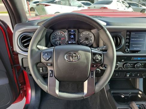 Used 2022 Toyota Tacoma TRD Sport image 23