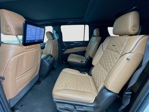 Used 2021 Cadillac Escalade ESV Sport w/ Driver Assist Tech Package image 16