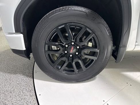 Used 2024 GMC Sierra 1500 Elevation image 6