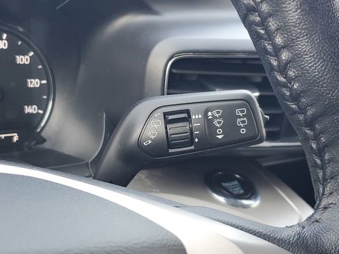 Certified 2022 Ford Explorer XLT w/ Equipment Group 202A image 16