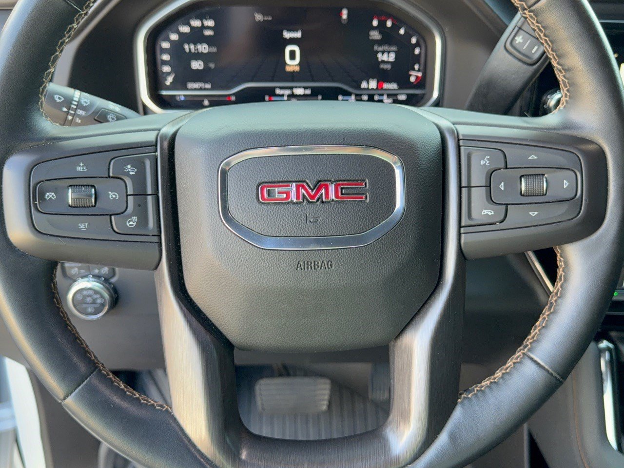 Used 2024 GMC Sierra 2500 AT4 w/ AT4 Premium Plus Package AWD/4WD image 10