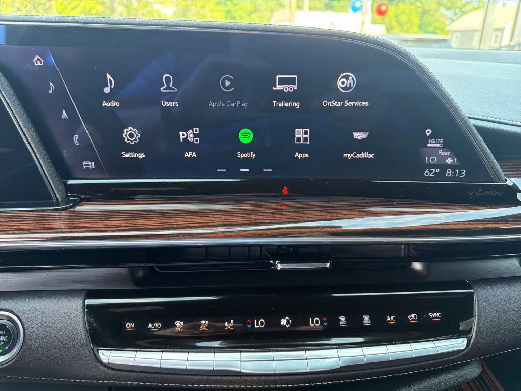 Certified 2024 Cadillac Escalade Premium Luxury w/ Performance Package AWD/4WD image 19