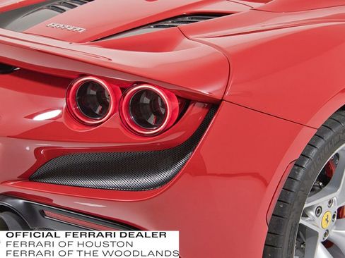 Used 2023 Ferrari F8 Tributo image 33