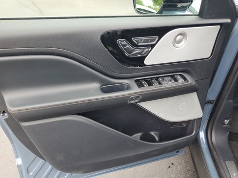 New 2026 Lincoln Aviator Reserve AWD/4WD image 8
