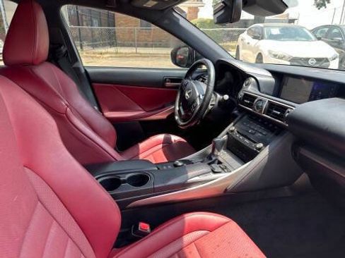 Used 2018 Lexus IS 300 F Sport w/ F Sport Package RWD image 15