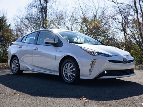 Used 2021 Toyota Prius AWD image 13
