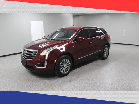Used 2017 Cadillac XT5 Luxury w/ Driver Awareness Package image 7