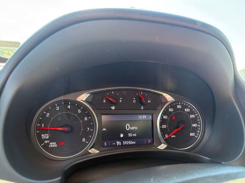 Used 2023 GMC Terrain SLT image 14