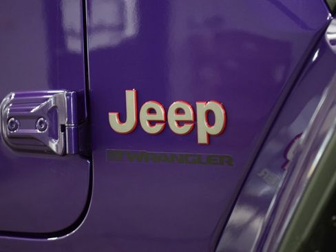 Used 2026 Jeep Wrangler Unlimited Rubicon AWD/4WD image 17
