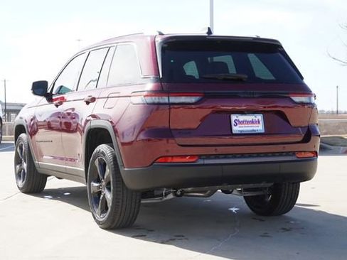 New 2026 Jeep Grand Cherokee Limited image 7