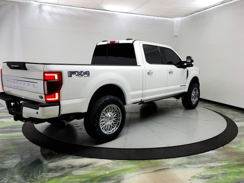 Used 2022 Ford F250 Platinum AWD/4WD image 5