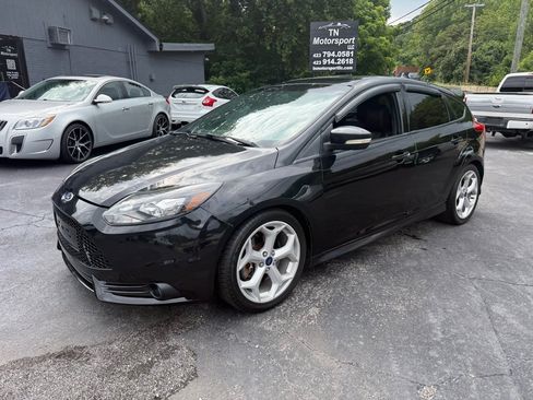 Used 2014 Ford Focus ST w/ Equipment Group 202A FWD image 8