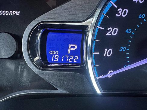 Used 2013 Toyota Sienna XLE image 14