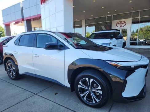 Certified 2023 Toyota bZ4X AWD w/ Weather Package image 4