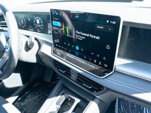 New 2026 Volkswagen Tiguan SE image 42