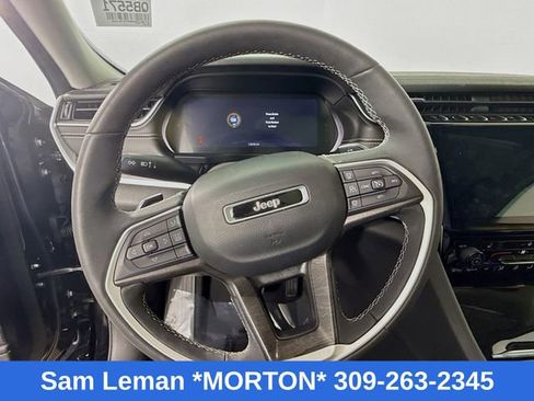 Used 2023 Jeep Grand Cherokee Limited image 11