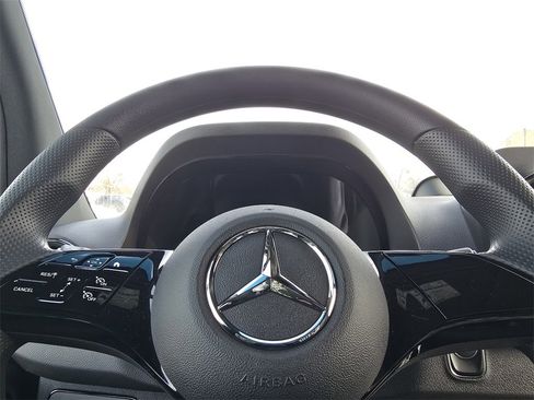 Used 2025 Mercedes-Benz Sprinter 2500 image 23