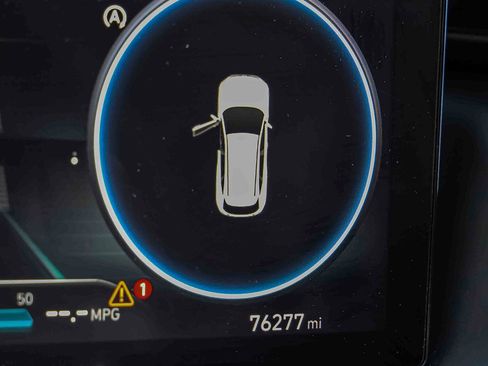 Used 2022 Hyundai Tucson Limited image 11