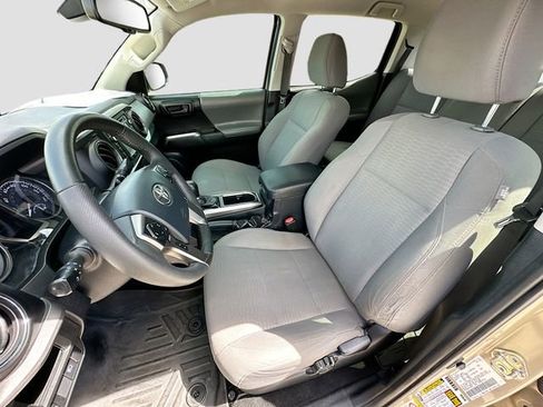 Used 2019 Toyota Tacoma SR5 image 19