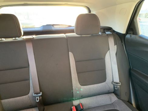 Used 2025 Chevrolet TrailBlazer LT w/ Driver Confidence Package image 35