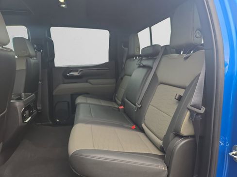 Used 2023 Chevrolet Silverado 1500 ZR2 image 14