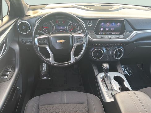 Used 2020 Chevrolet Blazer LT FWD image 16
