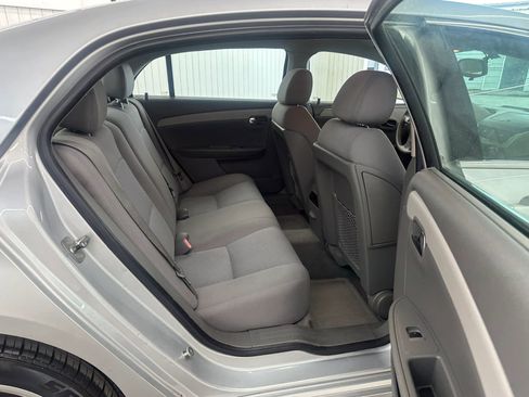 Used 2010 Chevrolet Malibu LS image 12